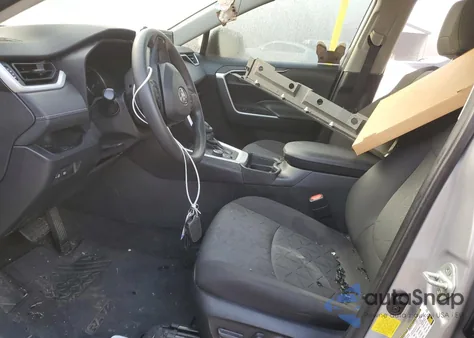 2020 Toyota Rav4 Xle из США, поврежденный, VIN 2T3RWRFV4LW096535